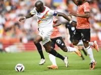 法兰克福训练开放日，集结日伤情更新引欢呼，法甲在即，团队化学反应显著(法兰克福十大著名宫殿)-ewc中国官网