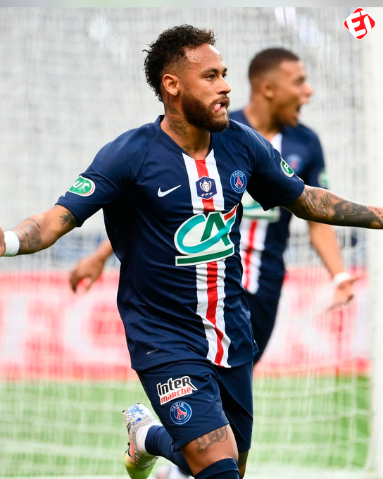 赛后法国杯传出新动向，纽约尼克斯官宣签约，管理层表态：态度坚定，团队化学反应显著的简单介绍